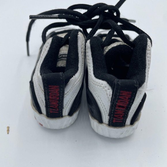 Baby TEAM JORDAN crib hightop laceup shoes in BLACK/WHITE Shoes Size 3C - VGUC - Picture 8 of 9